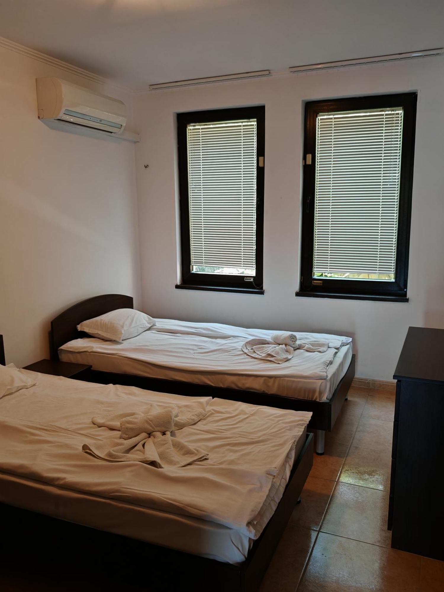 Marina Delfin Apartments - Top Location & Pet Friendly สวิติ วลัส ภายนอก รูปภาพ